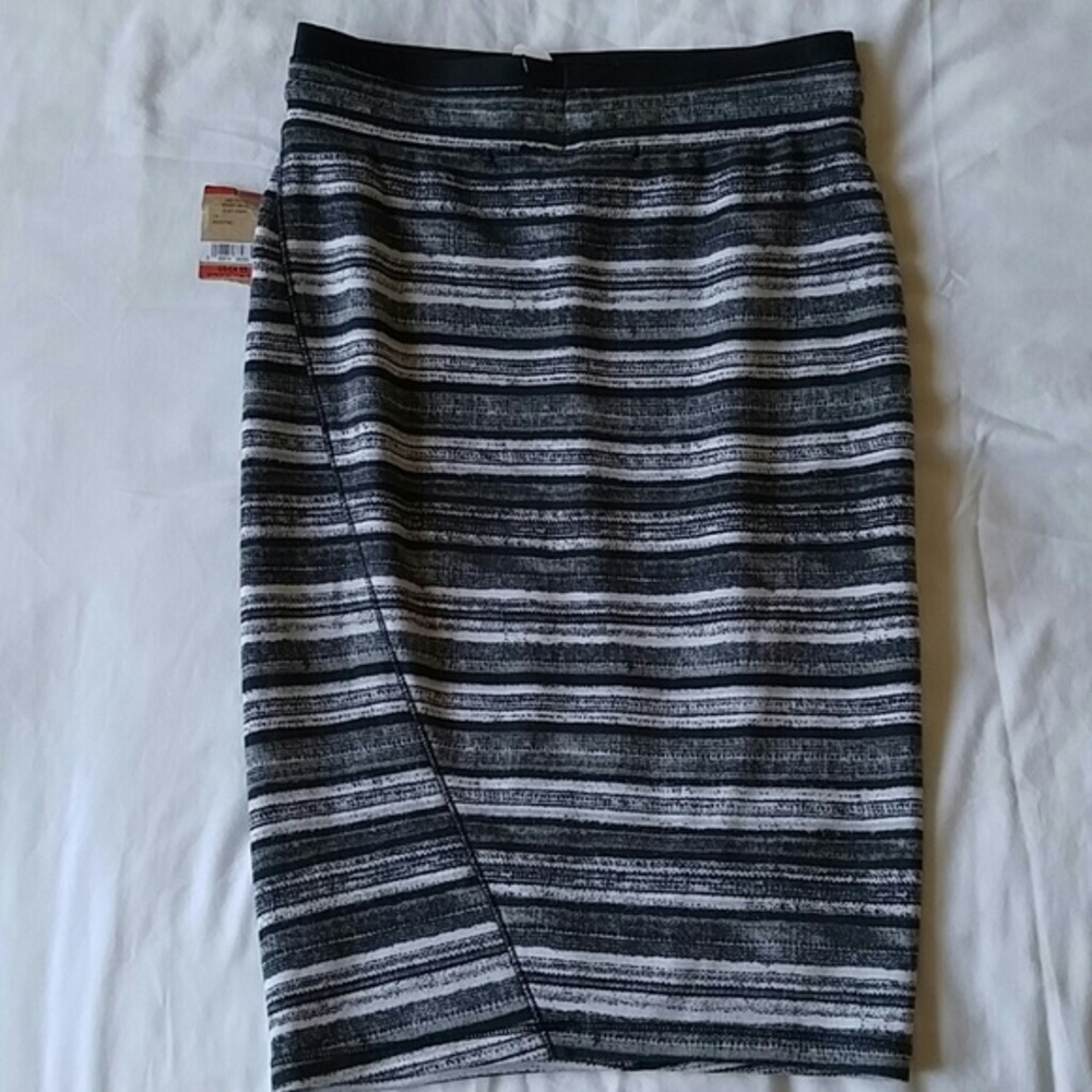 Nwt Rachel Roy pencil skirt - Picture 2 of 2